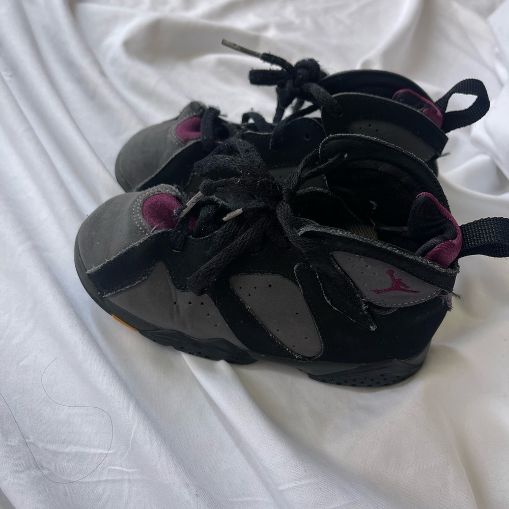Kids Jordan’s size 10C